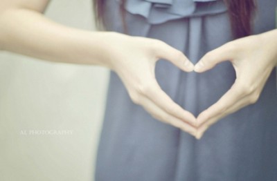 QQ爱情说说:爱情很脆弱,任何一个人松手都会分道扬镳