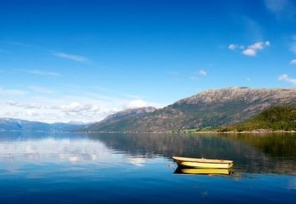 最酷的句子:不需要把我推给别人,我没有非要你不可